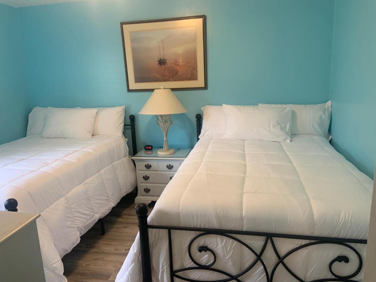 Cheerful Two Bedroom House 1.5 Miles From Beach. 默特尔比奇 外观 照片