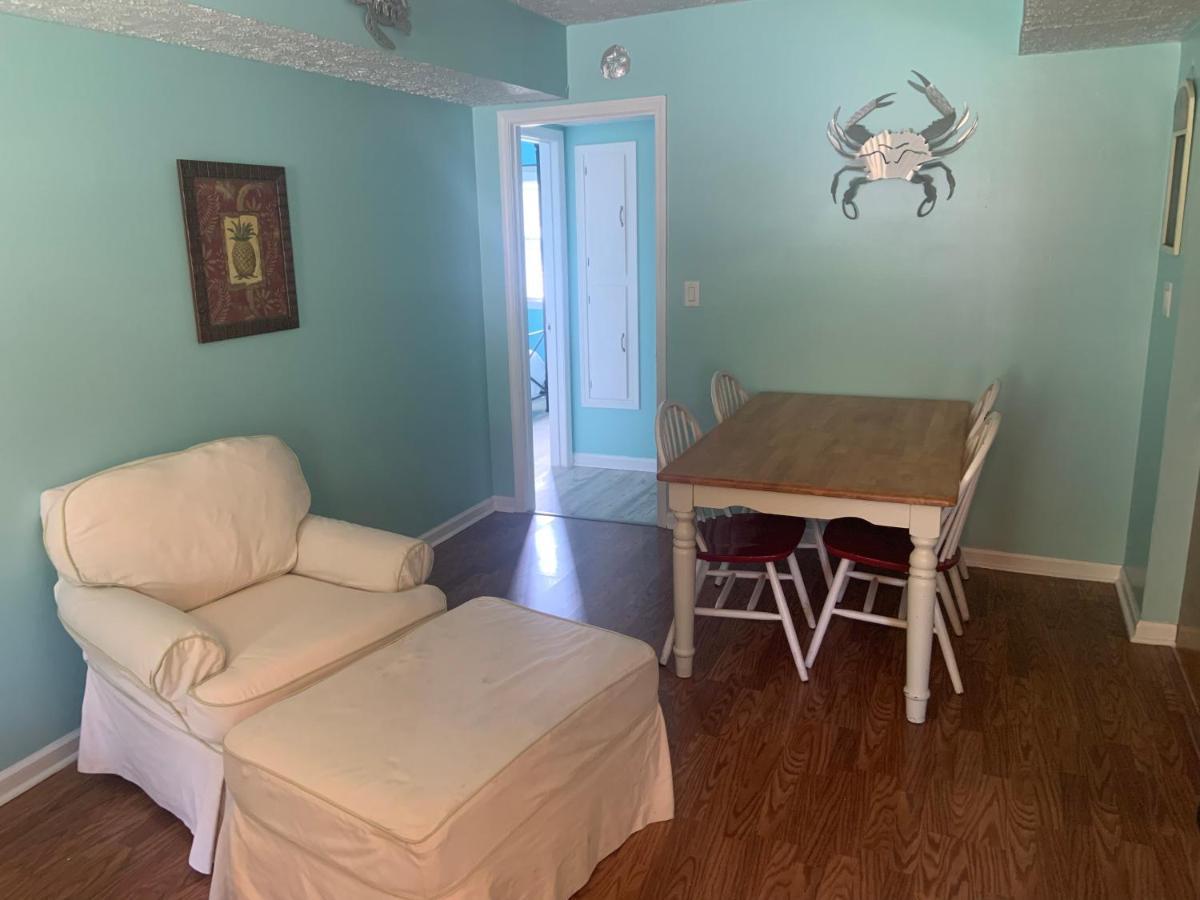 Cheerful Two Bedroom House 1.5 Miles From Beach. 默特尔比奇 外观 照片